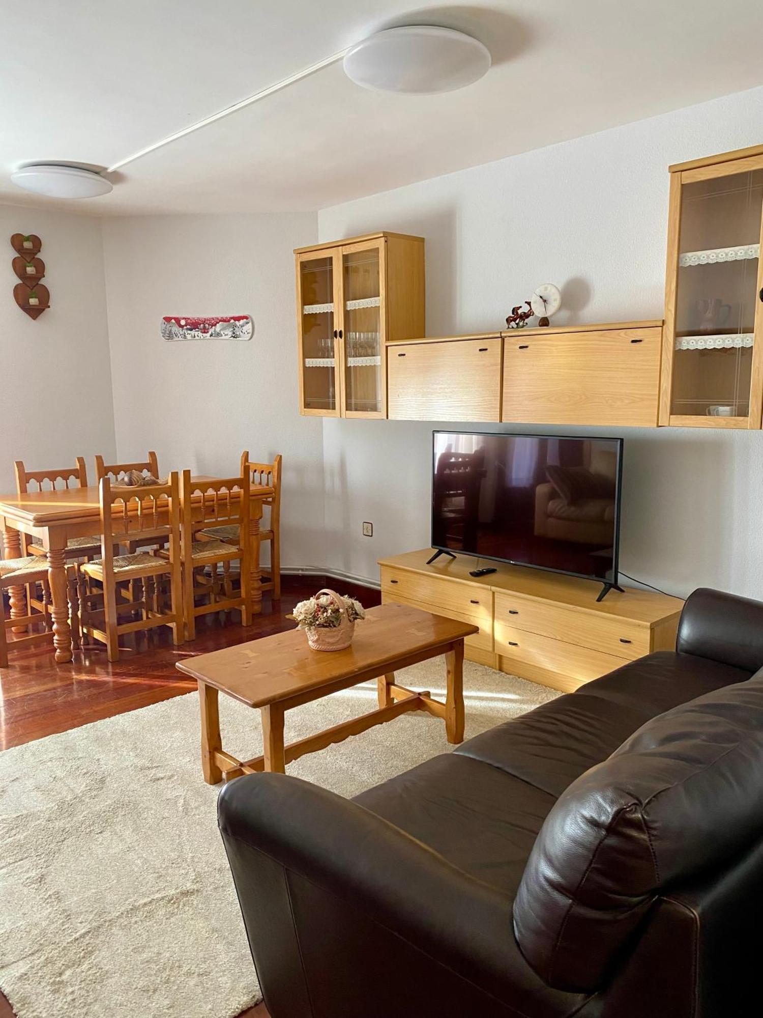 La Pinada Apartment *